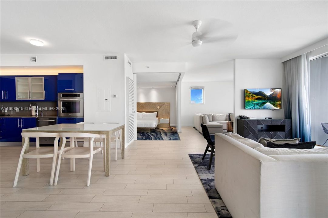 En Venta: $1,090,000 (2 camas, 2 baños, 1329 Pies cuadrados)