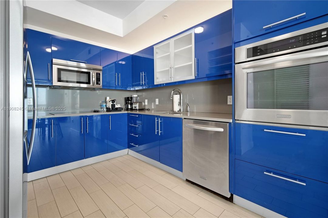 En Venta: $1,090,000 (2 camas, 2 baños, 1329 Pies cuadrados)