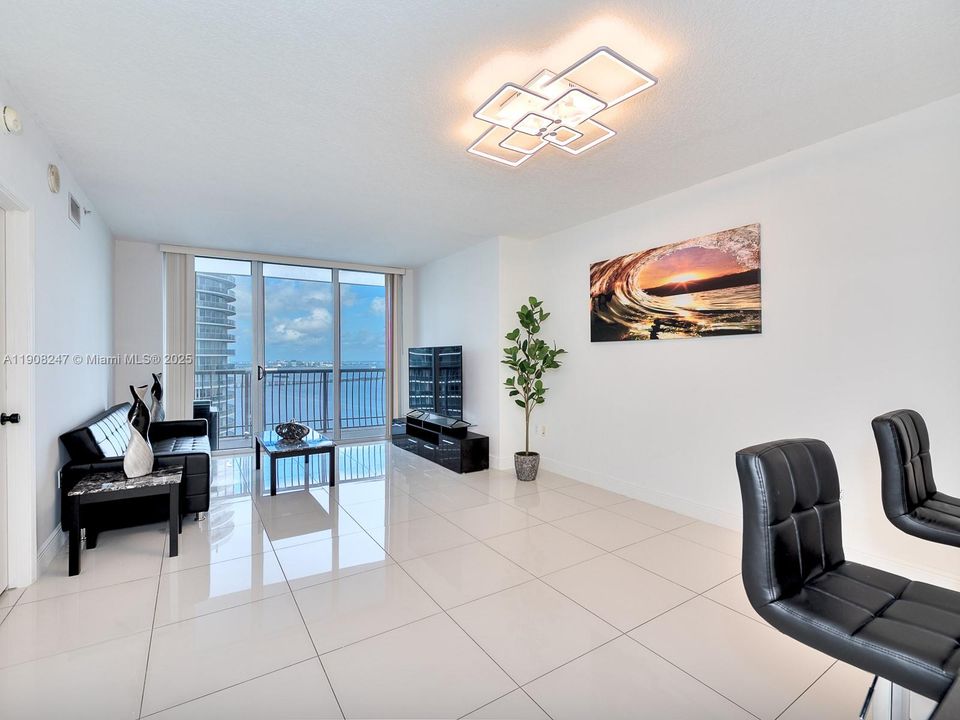 На продажу: $415,000 (1 спален, 1 ванн, 791 Квадратных фут)