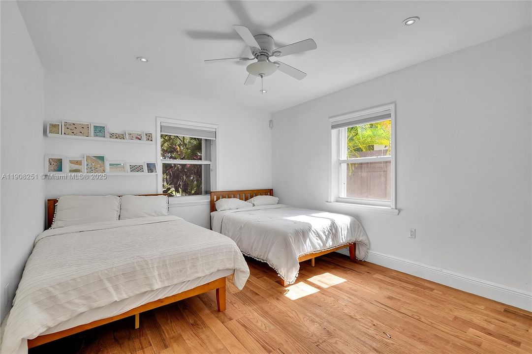 For Sale: $1,950,000 (3 beds, 3 baths, 1672 Square Feet)