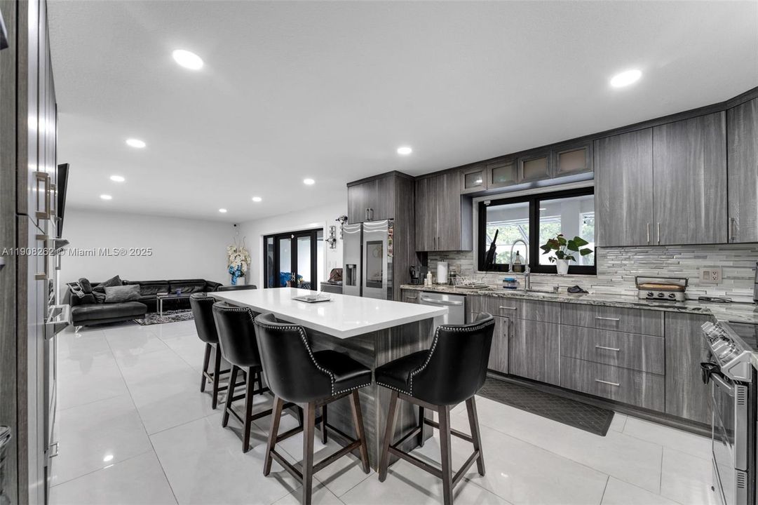 For Sale: $2,100,000 (5 beds, 3 baths, 2191 Square Feet)