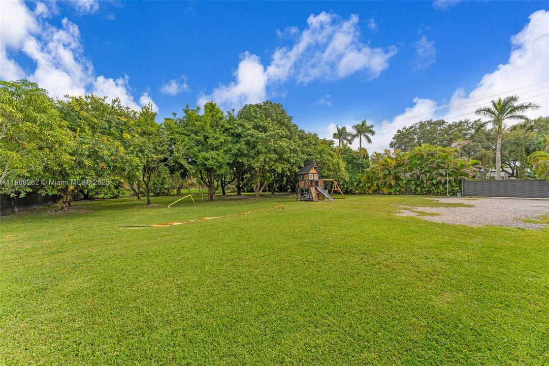 For Sale: $2,100,000 (5 beds, 3 baths, 2191 Square Feet)