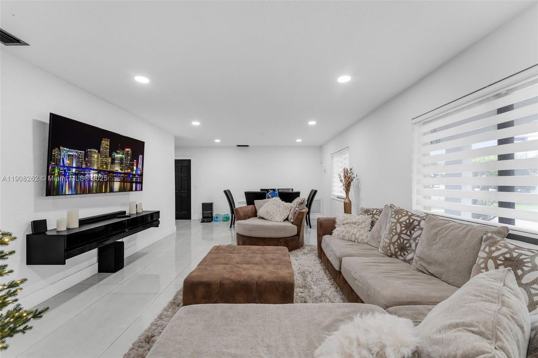 For Sale: $2,100,000 (5 beds, 3 baths, 2191 Square Feet)