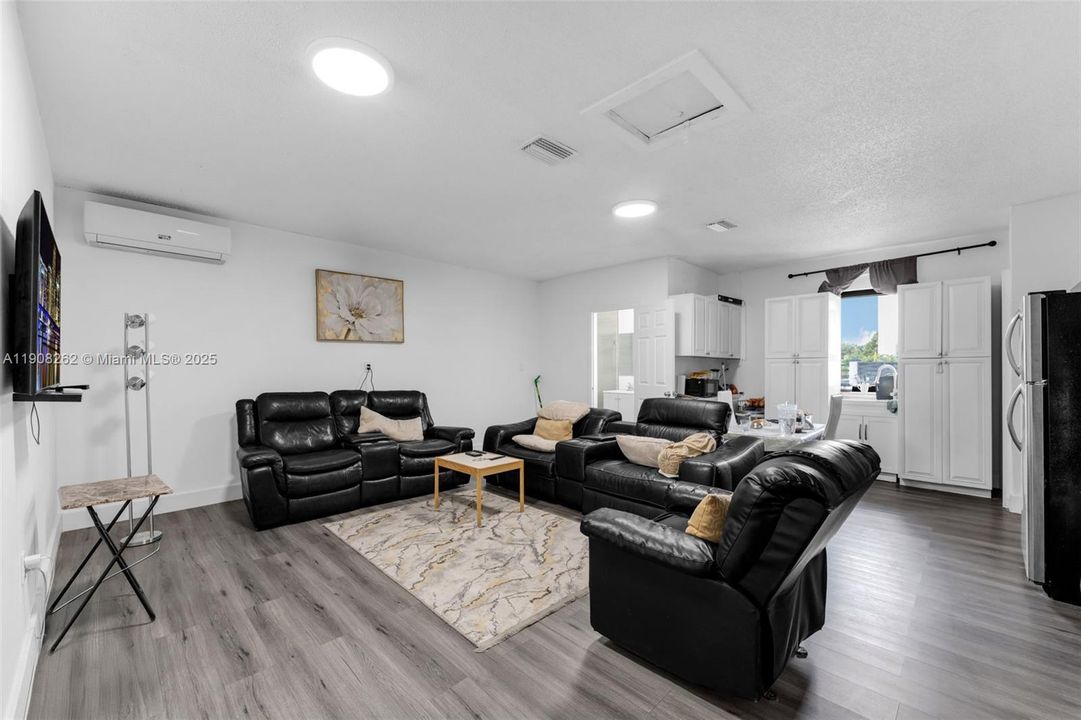 For Sale: $2,100,000 (5 beds, 3 baths, 2191 Square Feet)