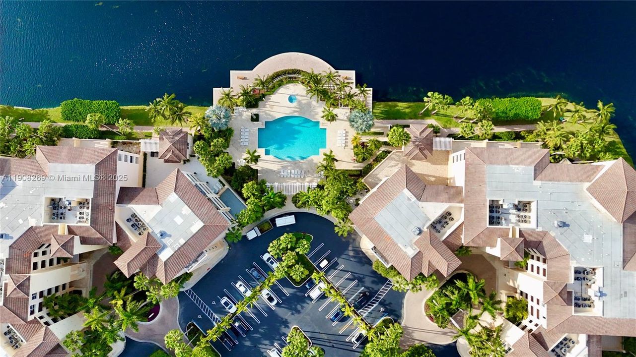 待售: $1,565,000 (2 贝兹, 2 浴室, 1450 平方英尺)