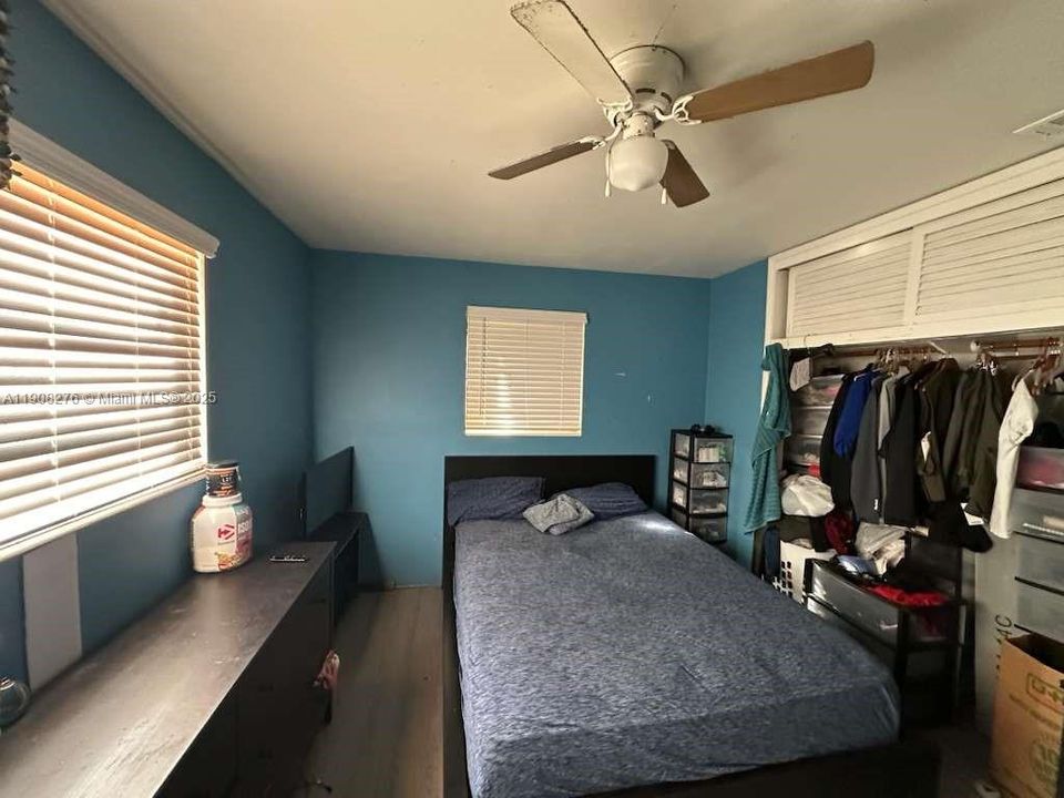 Activo con contrato: $339,900 (3 camas, 1 baños, 1026 Pies cuadrados)