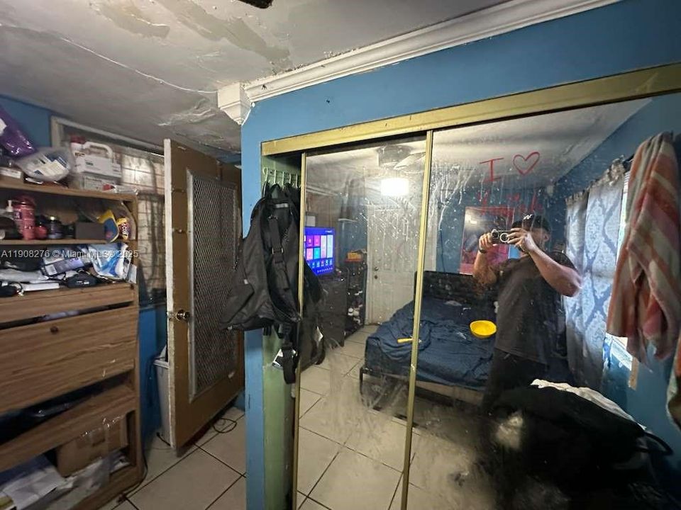 Activo con contrato: $339,900 (3 camas, 1 baños, 1026 Pies cuadrados)