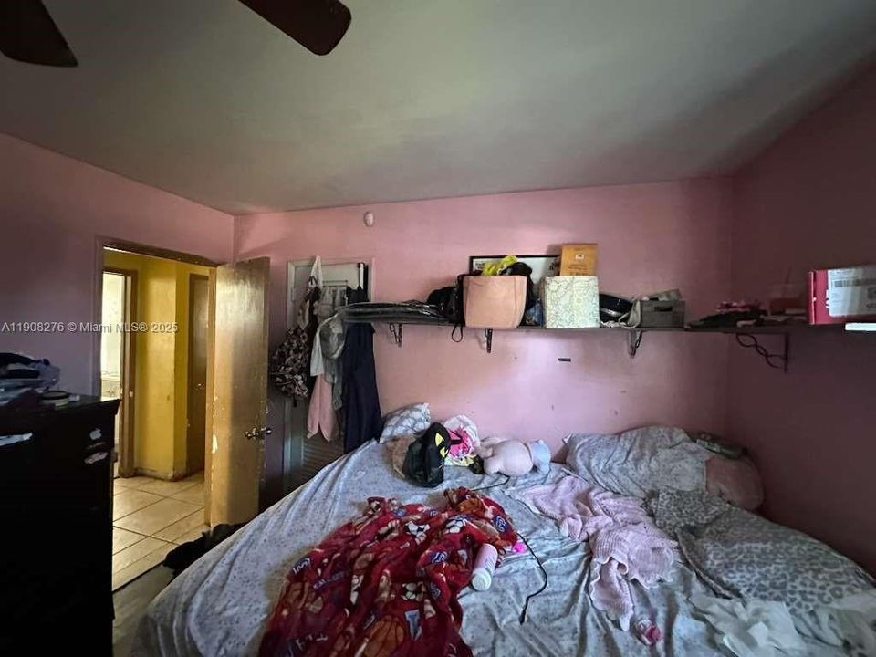 Activo con contrato: $339,900 (3 camas, 1 baños, 1026 Pies cuadrados)