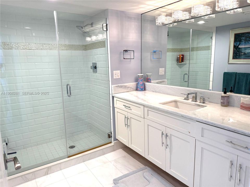 For Sale: $2,075,000 (3 beds, 3 baths, 2820 Square Feet)