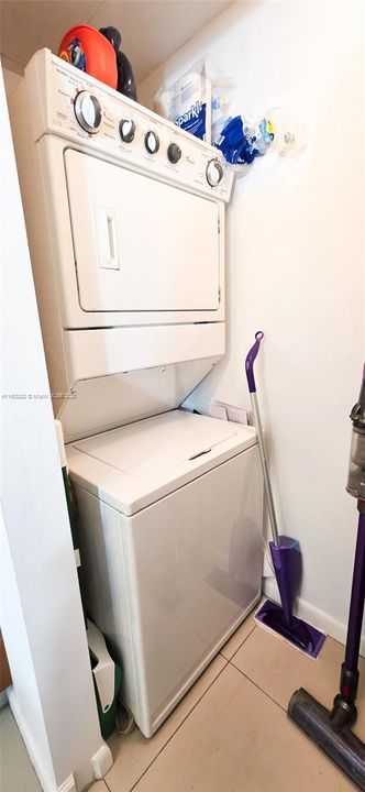 En Renta: $3,300 (2 camas, 2 baños, 940 Pies cuadrados)