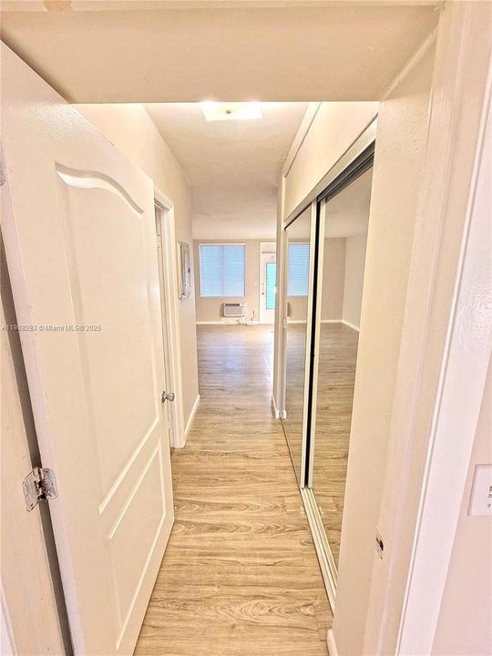 For Sale: $299,000 (0 beds, 1 baths, 450 Square Feet)