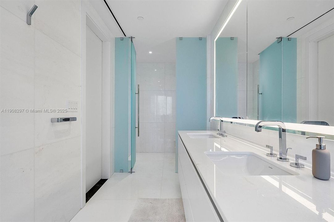 Master Bathroom.