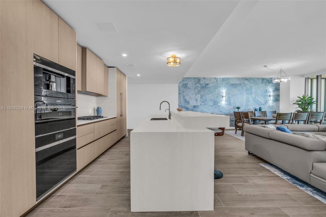 For Rent: $35,000 (4 beds, 4 baths, 3300 Square Feet)