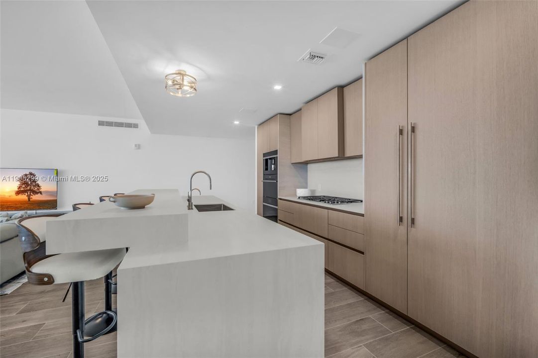 For Rent: $35,000 (4 beds, 4 baths, 3300 Square Feet)