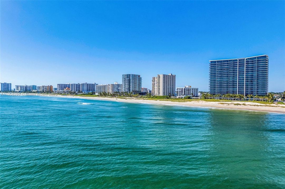 For Rent: $35,000 (4 beds, 4 baths, 3300 Square Feet)