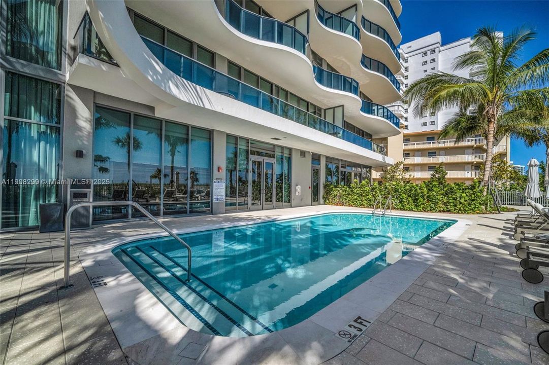 For Rent: $35,000 (4 beds, 4 baths, 3300 Square Feet)