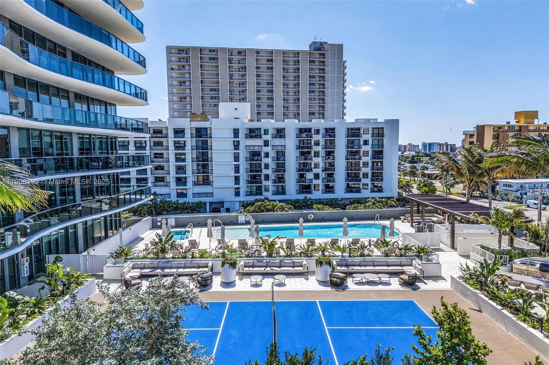 For Rent: $35,000 (4 beds, 4 baths, 3300 Square Feet)