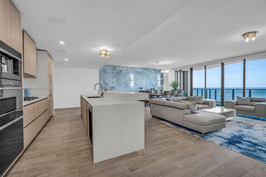 For Rent: $35,000 (4 beds, 4 baths, 3300 Square Feet)