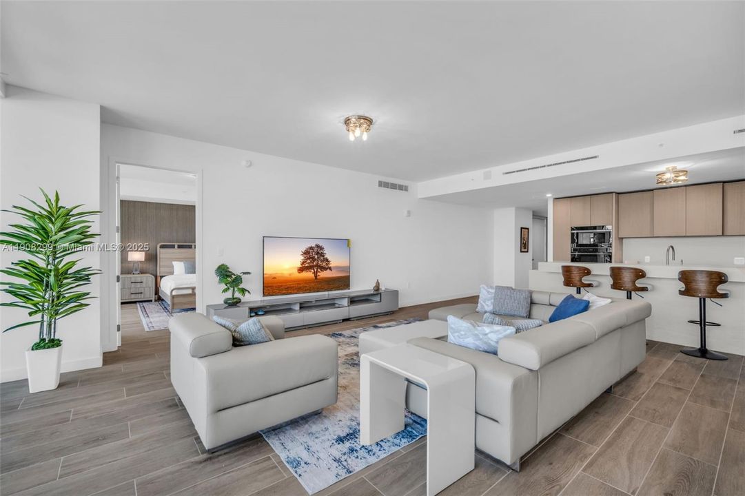 For Rent: $35,000 (4 beds, 4 baths, 3300 Square Feet)