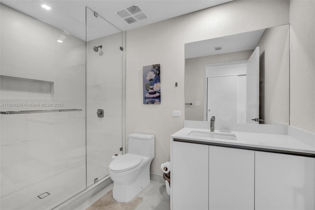 For Rent: $35,000 (4 beds, 4 baths, 3300 Square Feet)