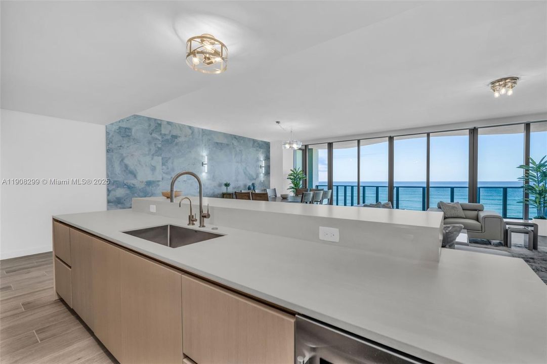 For Rent: $35,000 (4 beds, 4 baths, 3300 Square Feet)