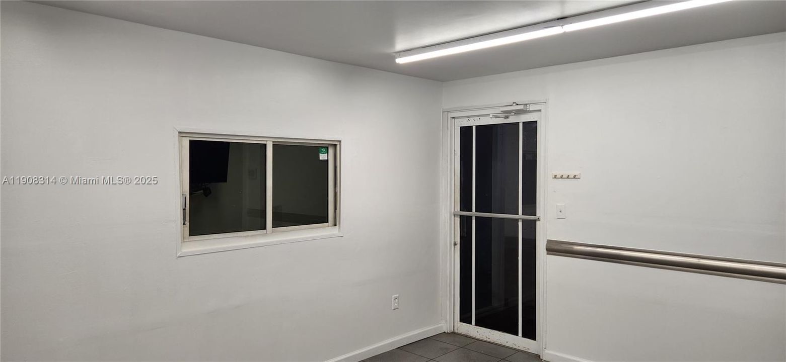 В аренду: $6,850 (0 спален, 0 ванн, 0 Квадратных фут)