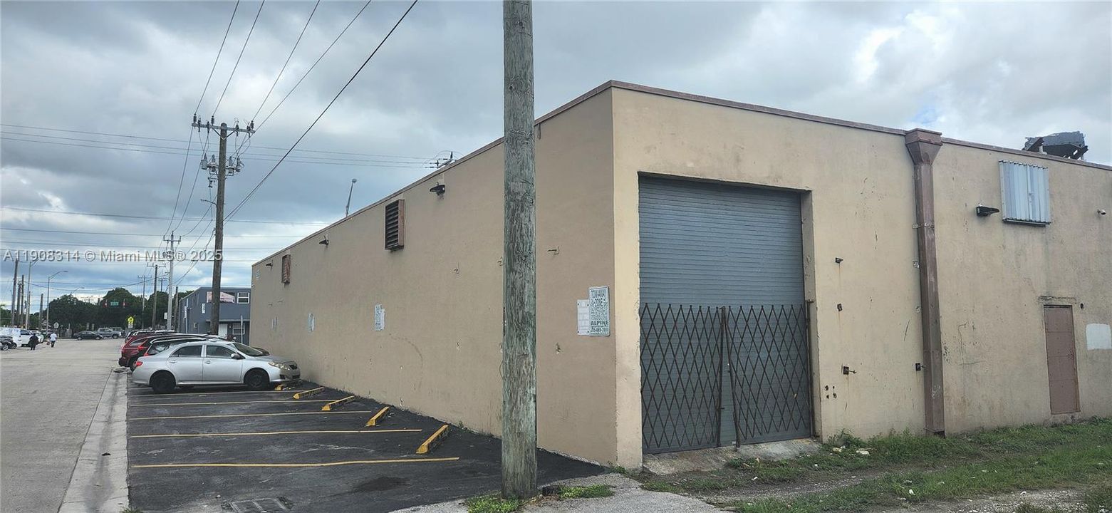 В аренду: $6,850 (0 спален, 0 ванн, 0 Квадратных фут)