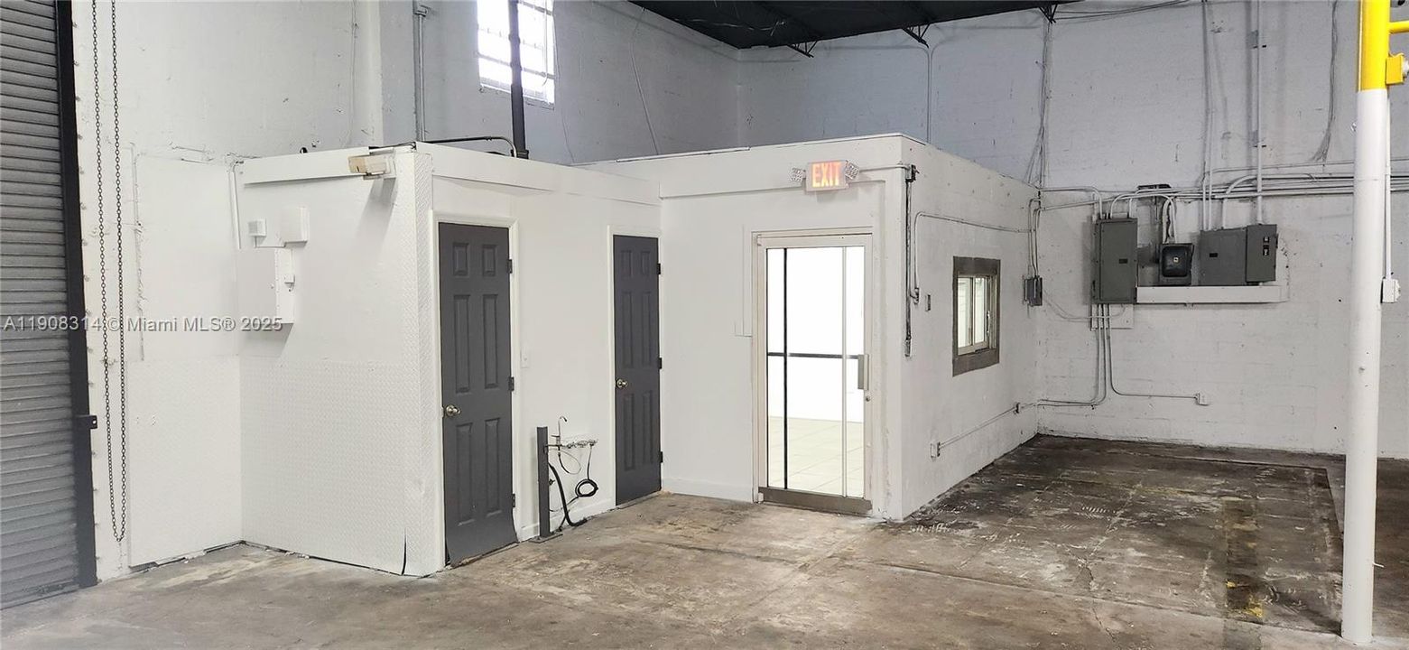 В аренду: $6,850 (0 спален, 0 ванн, 0 Квадратных фут)