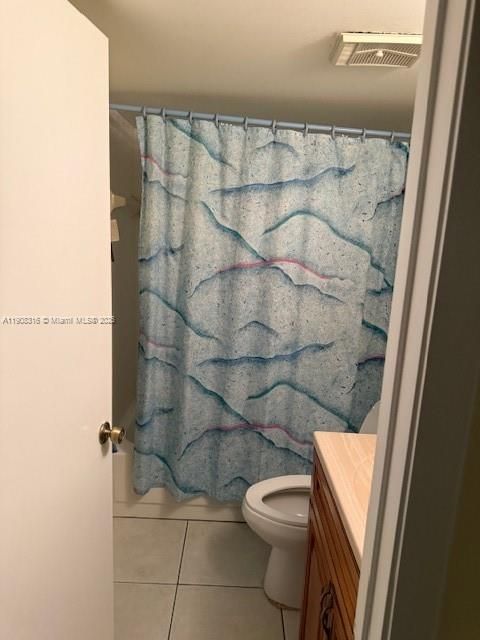 For Sale: $235,000 (2 beds, 2 baths, 887 Square Feet)