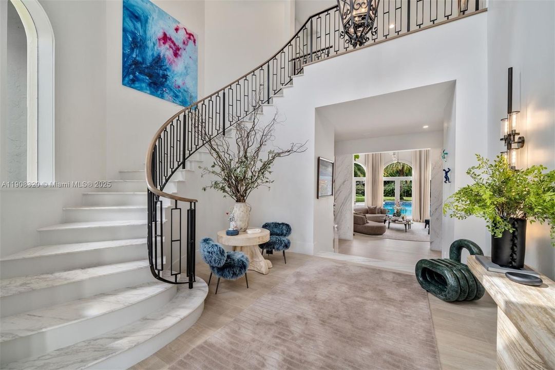 На продажу: $11,800,000 (6 спален, 7 ванн, 6851 Квадратных фут)