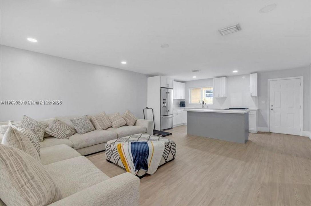 For Sale: $900,000 (0 beds, 0 baths, 2054 Square Feet)