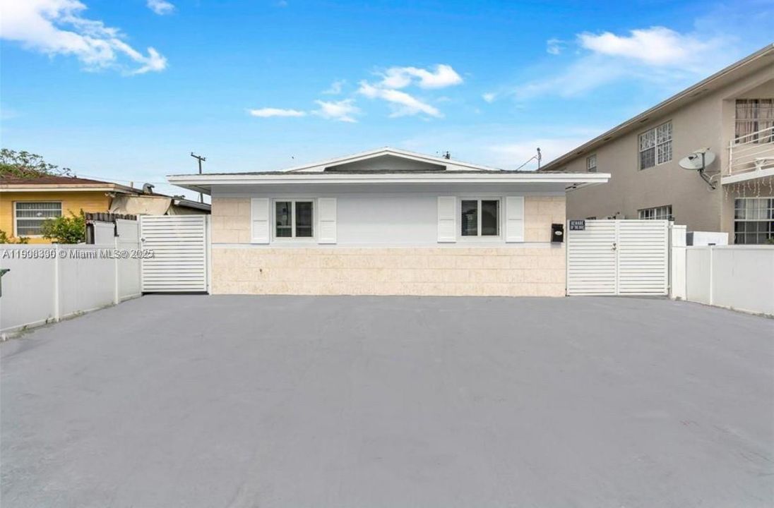 For Sale: $900,000 (0 beds, 0 baths, 2054 Square Feet)