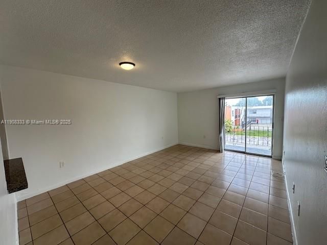For Rent: $1,745 (1 beds, 1 baths, 720 Square Feet)