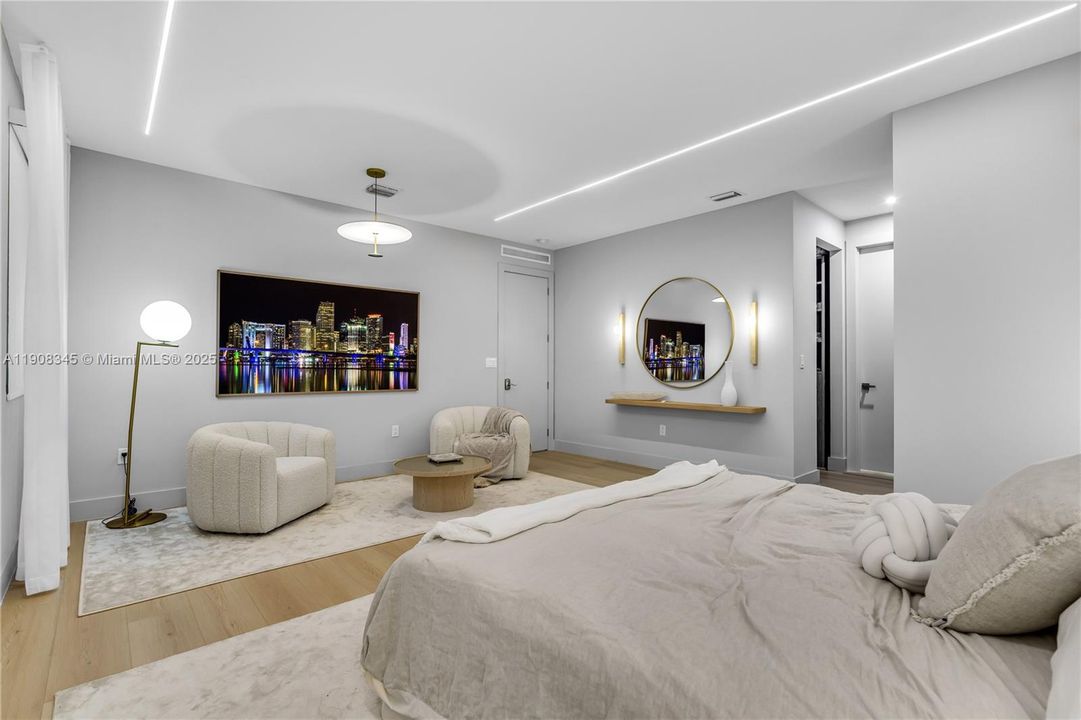 For Rent: $12,000 (5 beds, 5 baths, 3113 Square Feet)