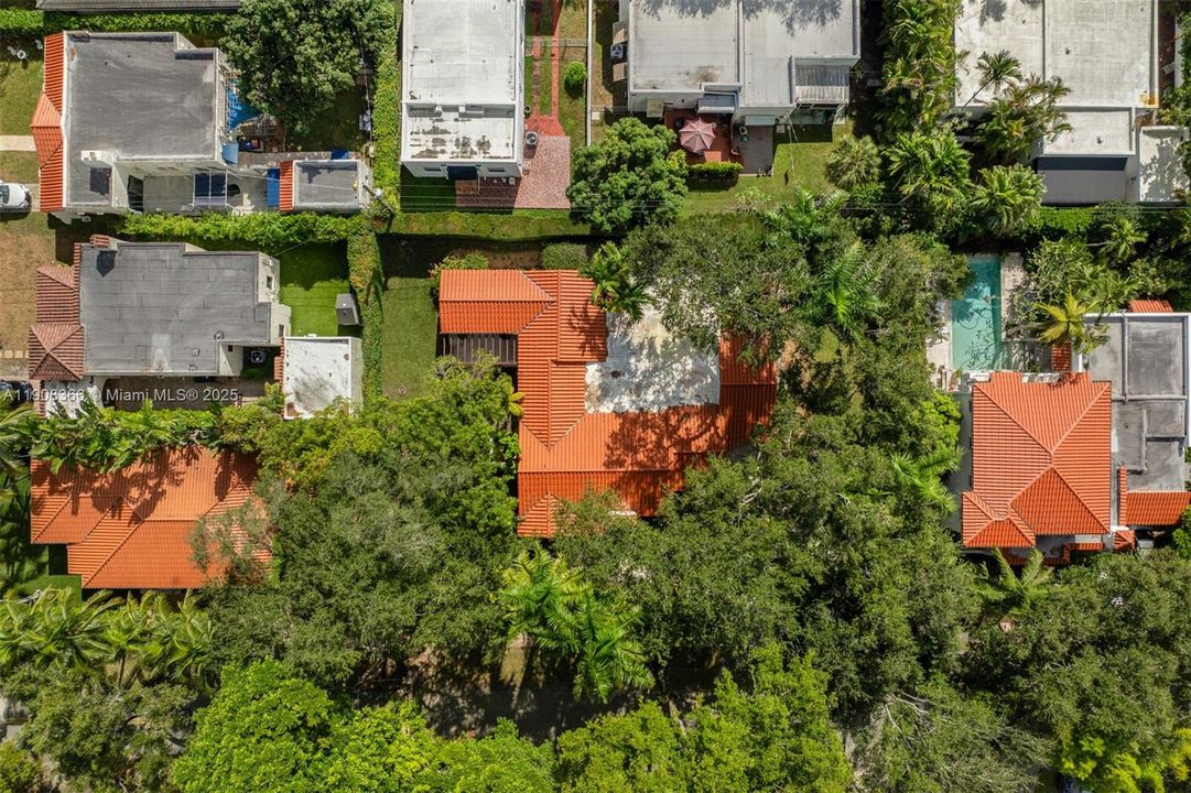 待售: $2,250,000 (3 贝兹, 2 浴室, 2526 平方英尺)