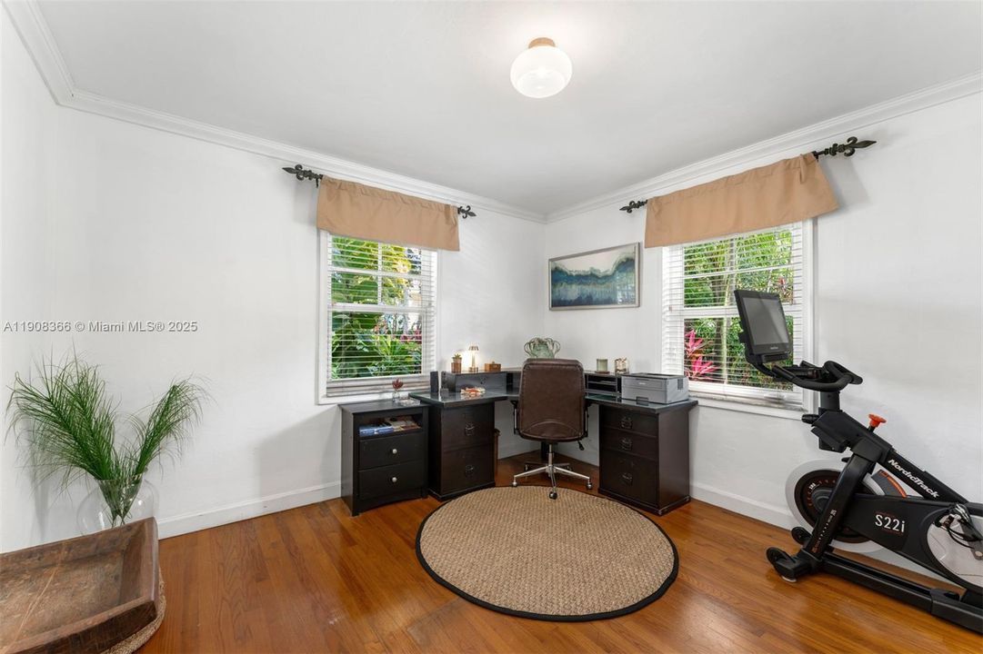 待售: $2,250,000 (3 贝兹, 2 浴室, 2526 平方英尺)