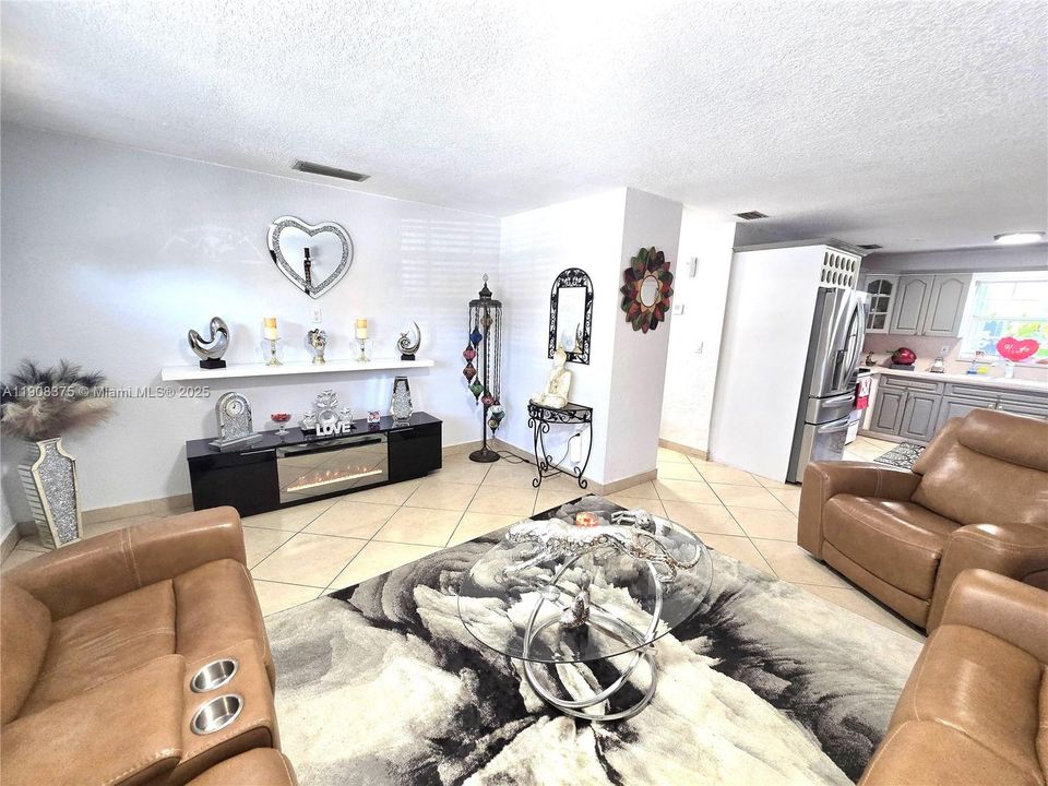 For Sale: $1,100,000 (0 beds, 0 baths, 2410 Square Feet)