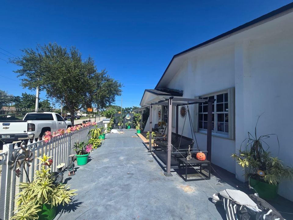 For Sale: $1,100,000 (0 beds, 0 baths, 2410 Square Feet)