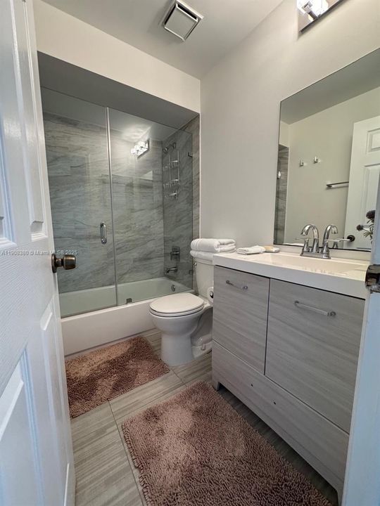 For Rent: $4,300 (2 beds, 2 baths, 1186 Square Feet)