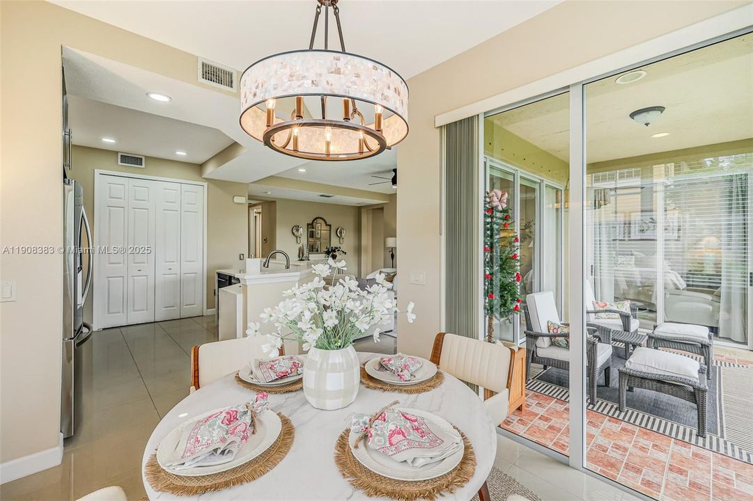 Active With Contract: $520,000 (3 beds, 2 baths, 1401 Square Feet)