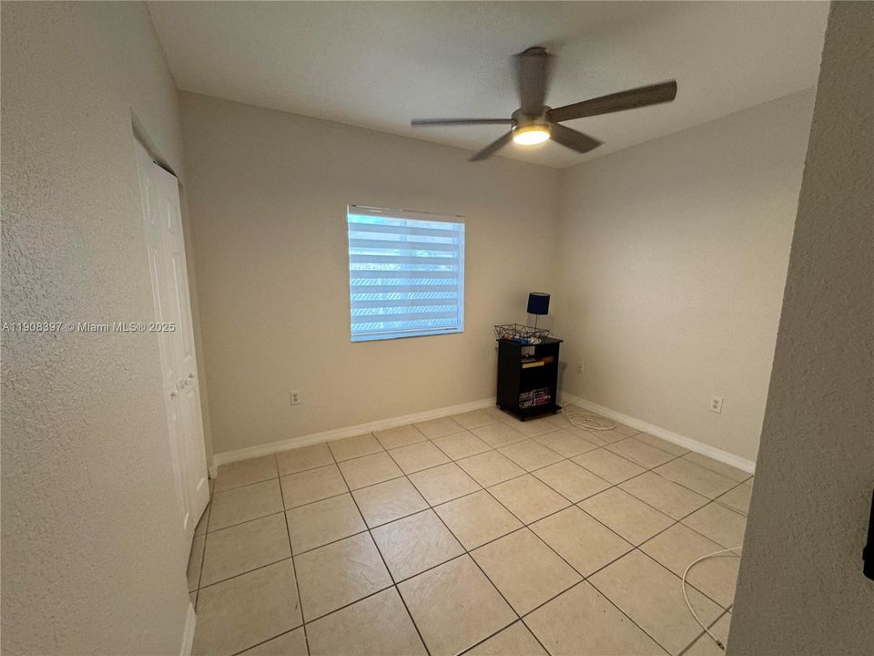 Recently Rented: $2,700 (3 beds, 2 baths, 1220 Square Feet)