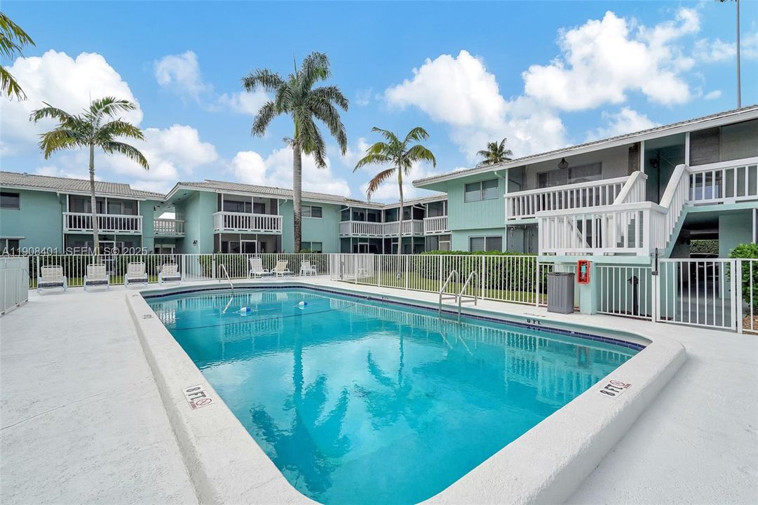 For Sale: $130,000 (0 beds, 1 baths, 490 Square Feet)