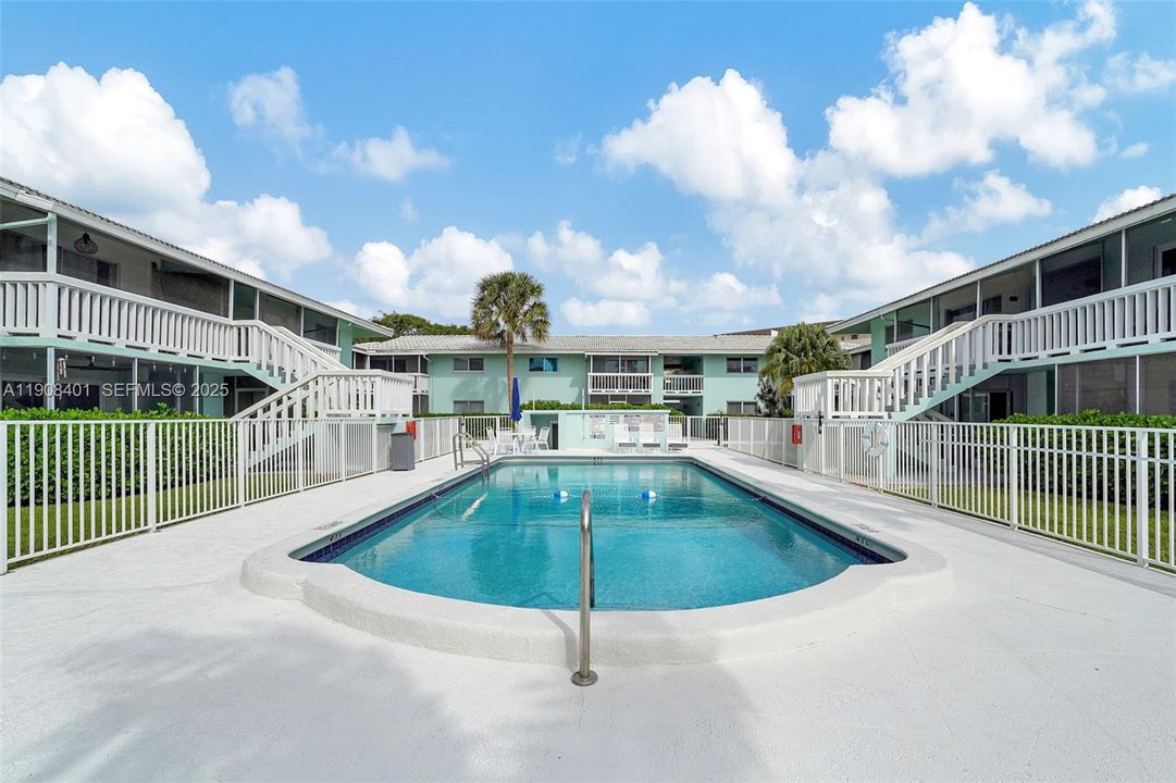 For Sale: $130,000 (0 beds, 1 baths, 490 Square Feet)