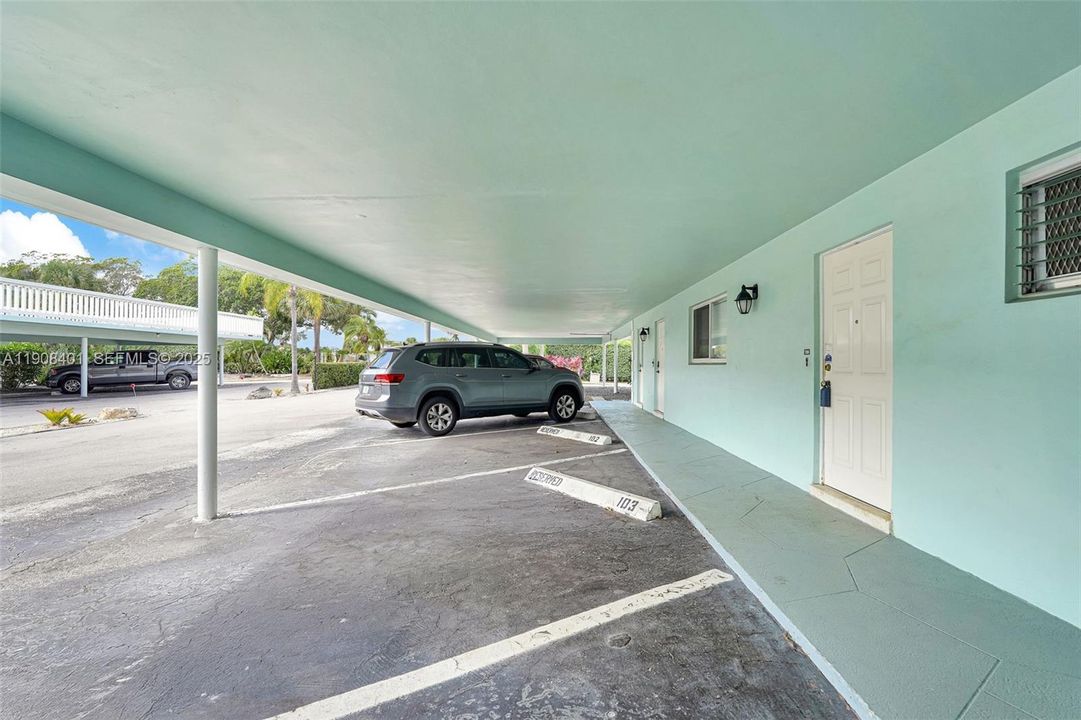 For Sale: $130,000 (0 beds, 1 baths, 490 Square Feet)