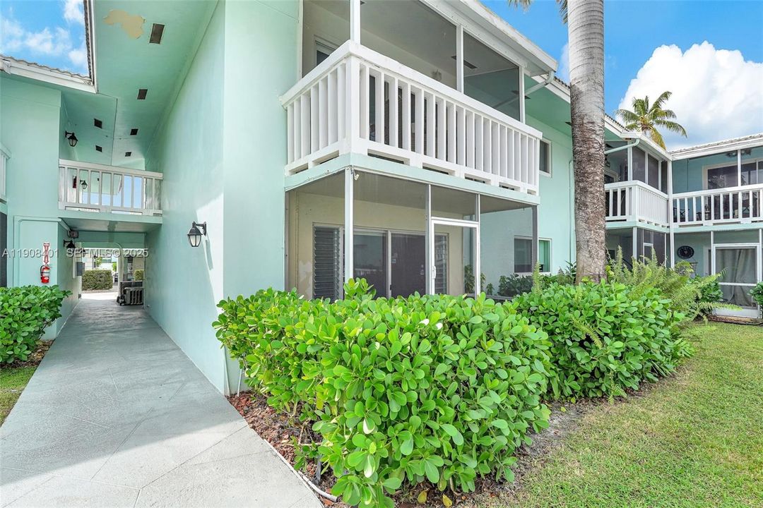 For Sale: $130,000 (0 beds, 1 baths, 490 Square Feet)