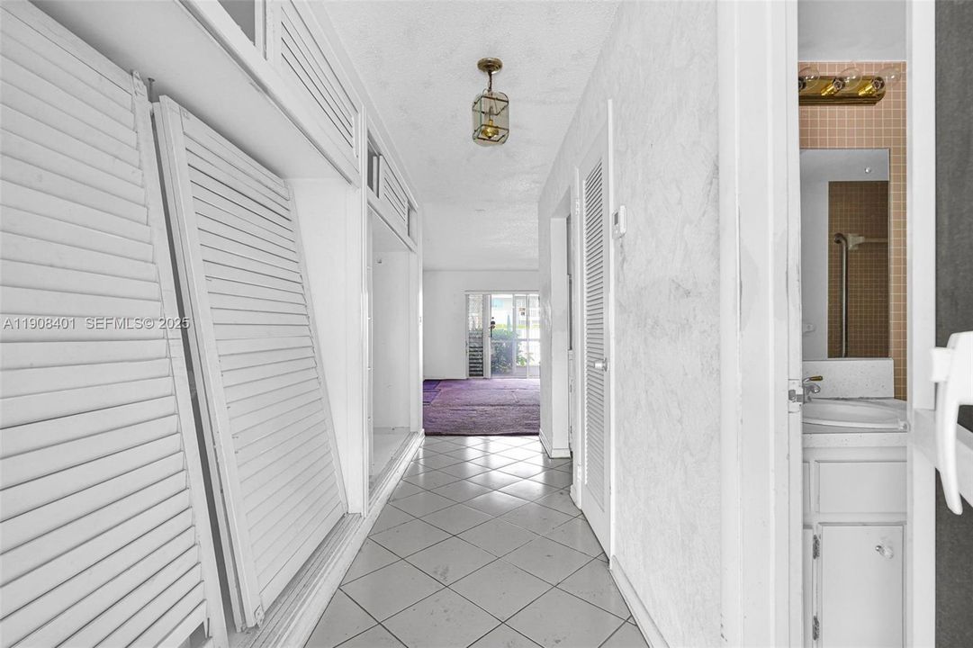 For Sale: $130,000 (0 beds, 1 baths, 490 Square Feet)