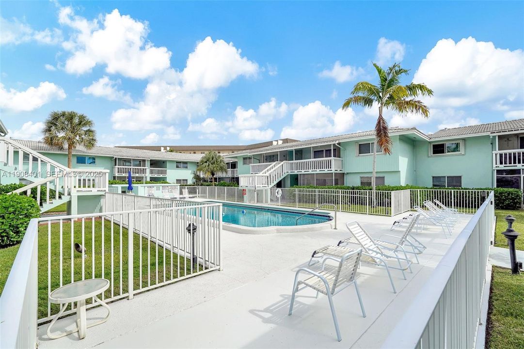 For Sale: $130,000 (0 beds, 1 baths, 490 Square Feet)