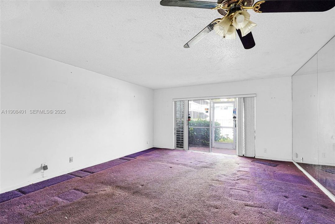 For Sale: $130,000 (0 beds, 1 baths, 490 Square Feet)