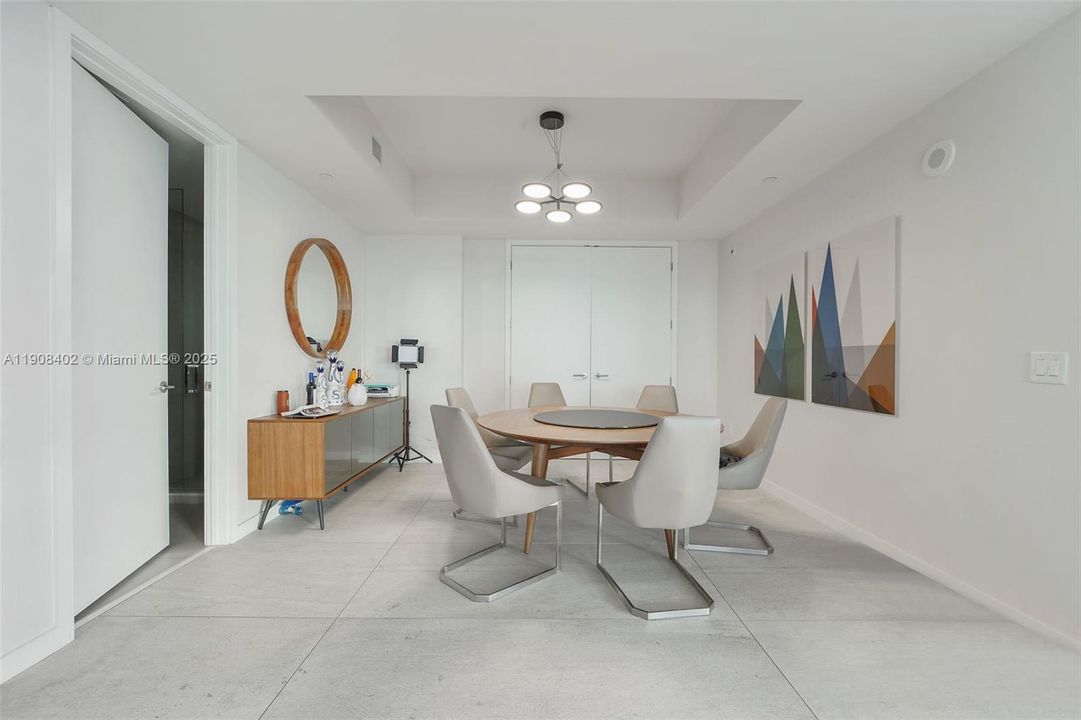 For Rent: $34,000 (4 beds, 5 baths, 3800 Square Feet)