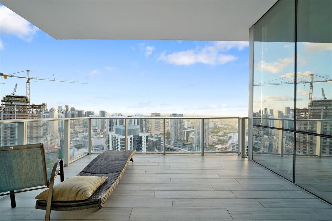 For Rent: $34,000 (4 beds, 5 baths, 3800 Square Feet)